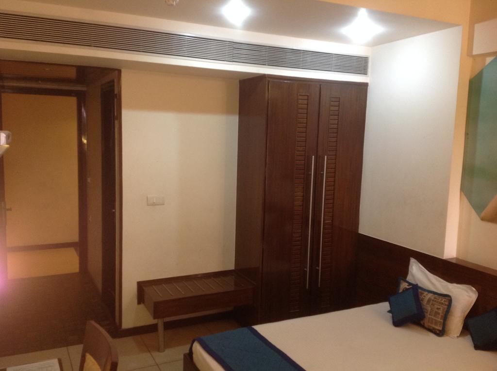 Rio Hotel Zirakpur Room photo